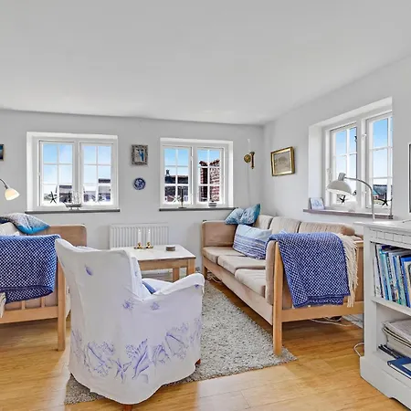 2 Bedroom Lovely In Fano Vakantiehuis